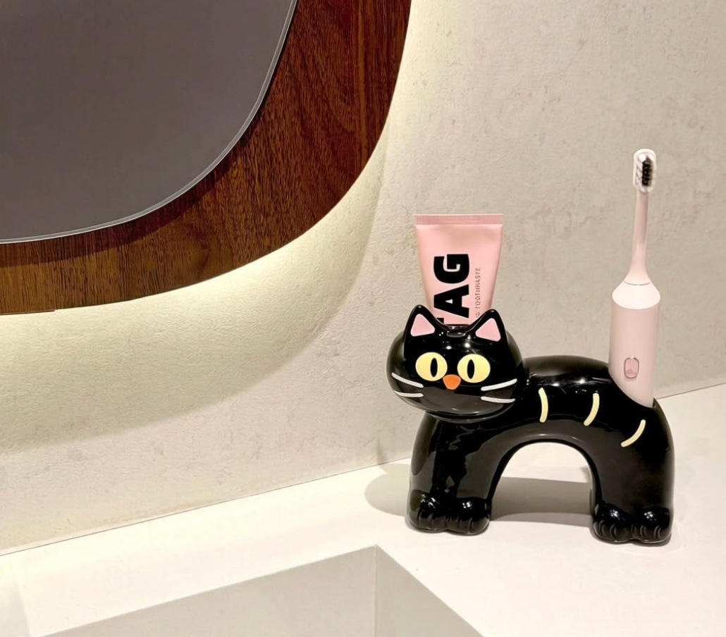 Ceramic Cat Shaped Tooth Brush Holder