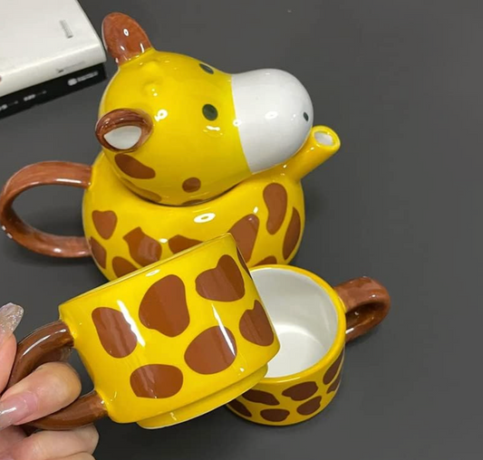 Stackable Giraffe Tea Set