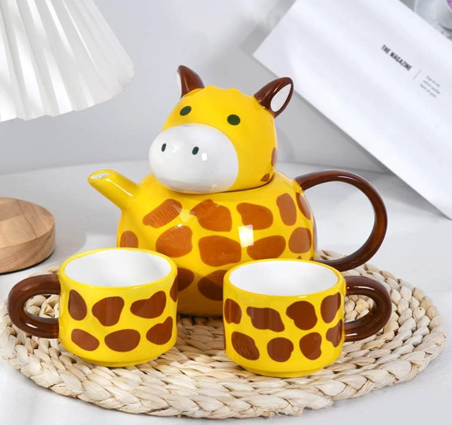 Stackable Giraffe Tea Set