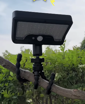 Tripod Octopus Solar Outdoor Light